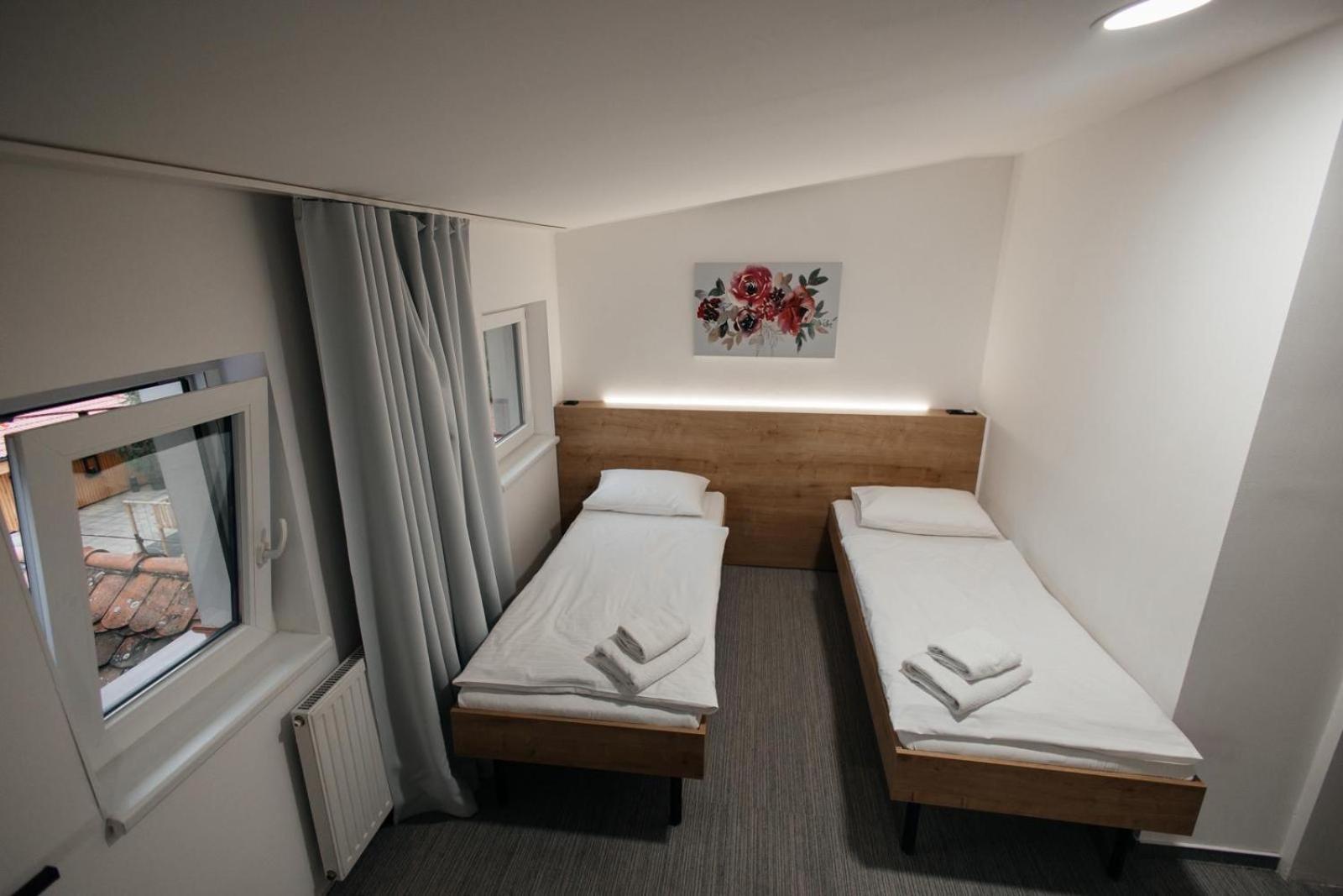 Golden Golem Hotel & Spa Prague Exterior photo
